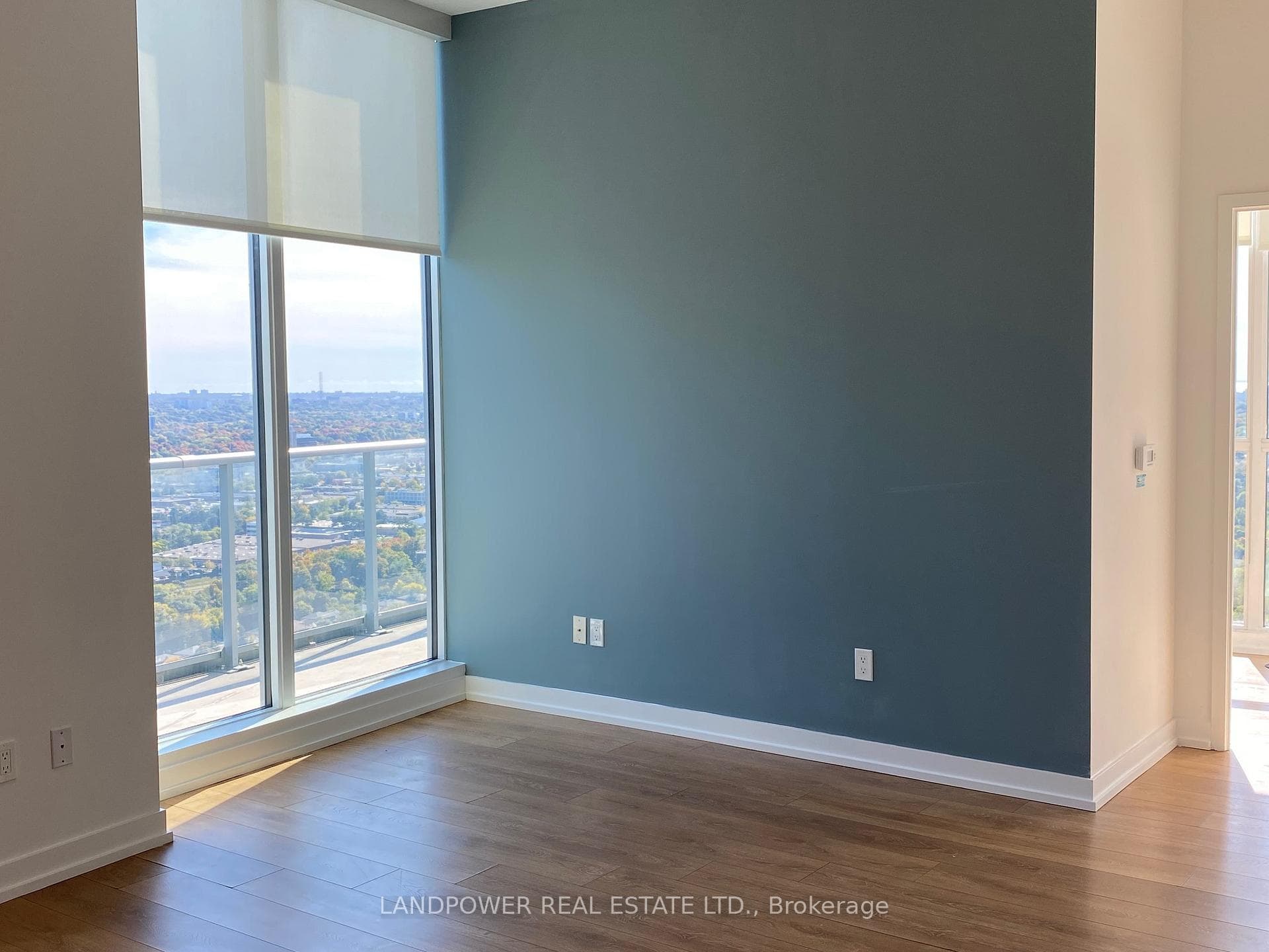 115 McMahon Drive Unit PH 10 photo 8
