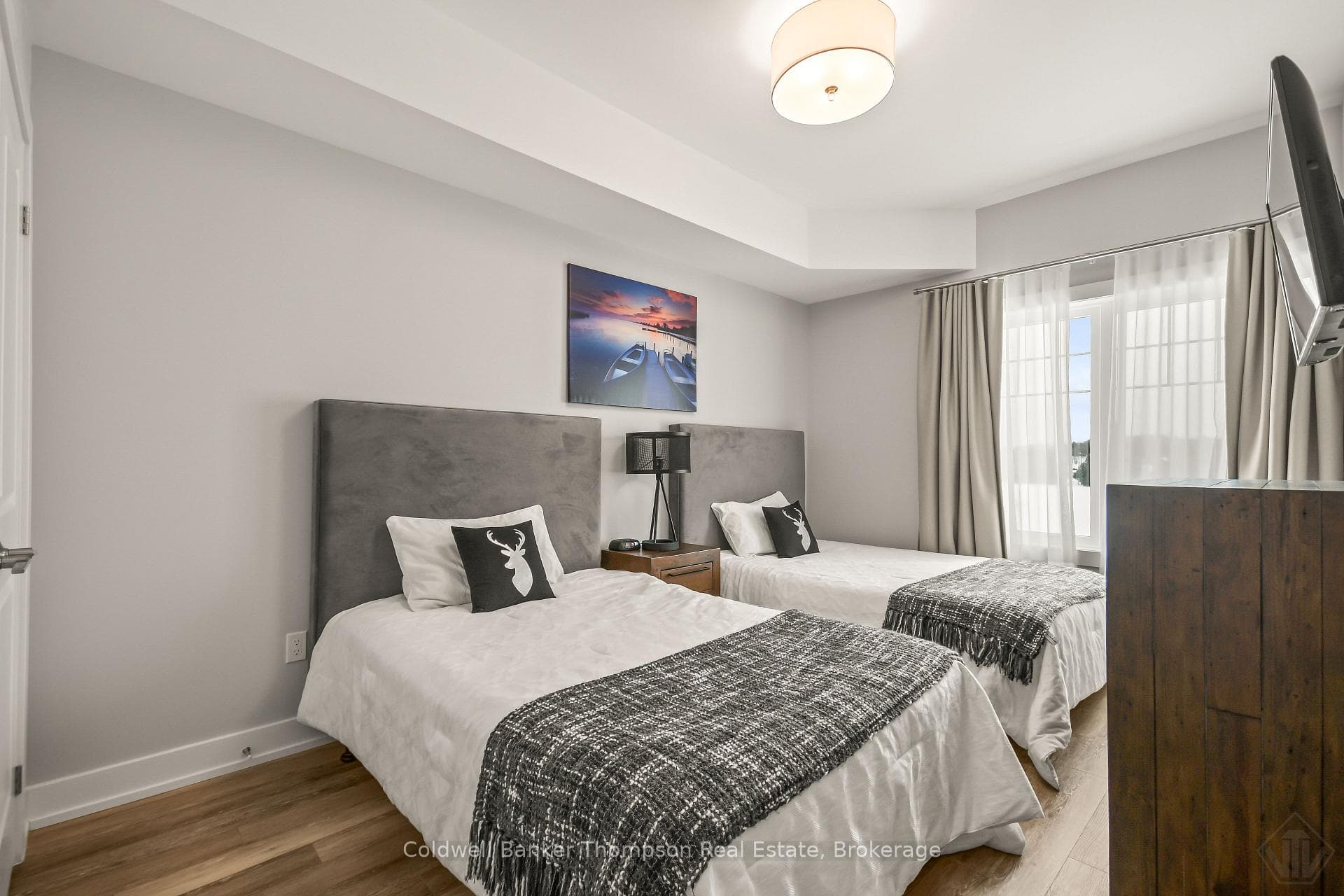 2 double beds in the second bedroom