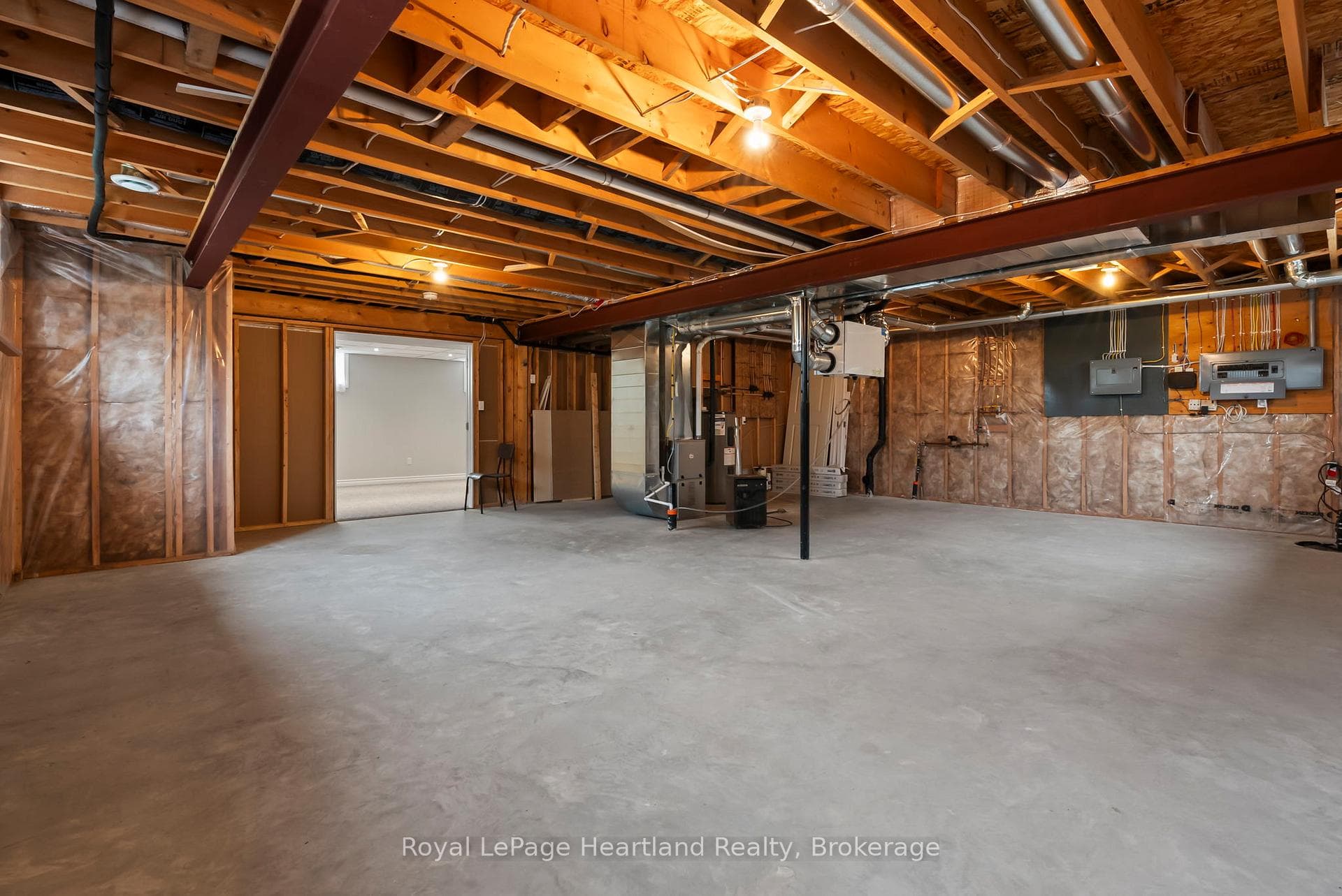39 MINTO Street photo 26