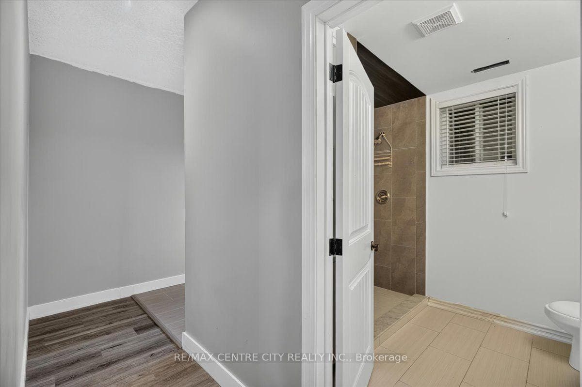 59 Bridle Path photo 31