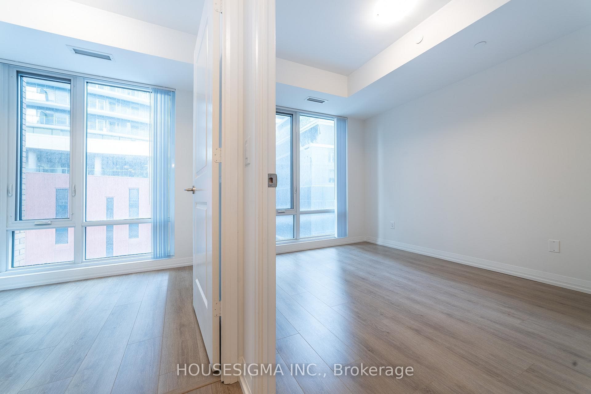 8 Widmer Street Unit 608 photo 10