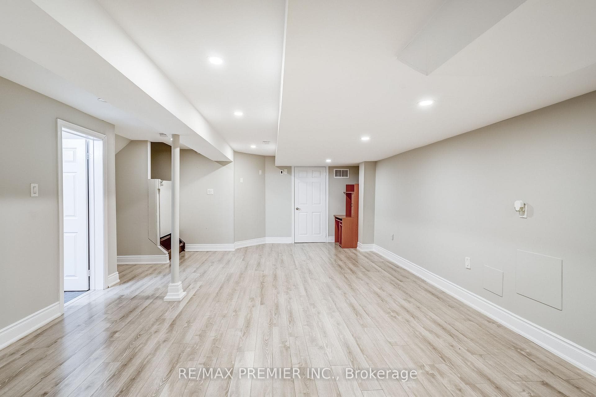 7 Alice Springs Crescent photo 38