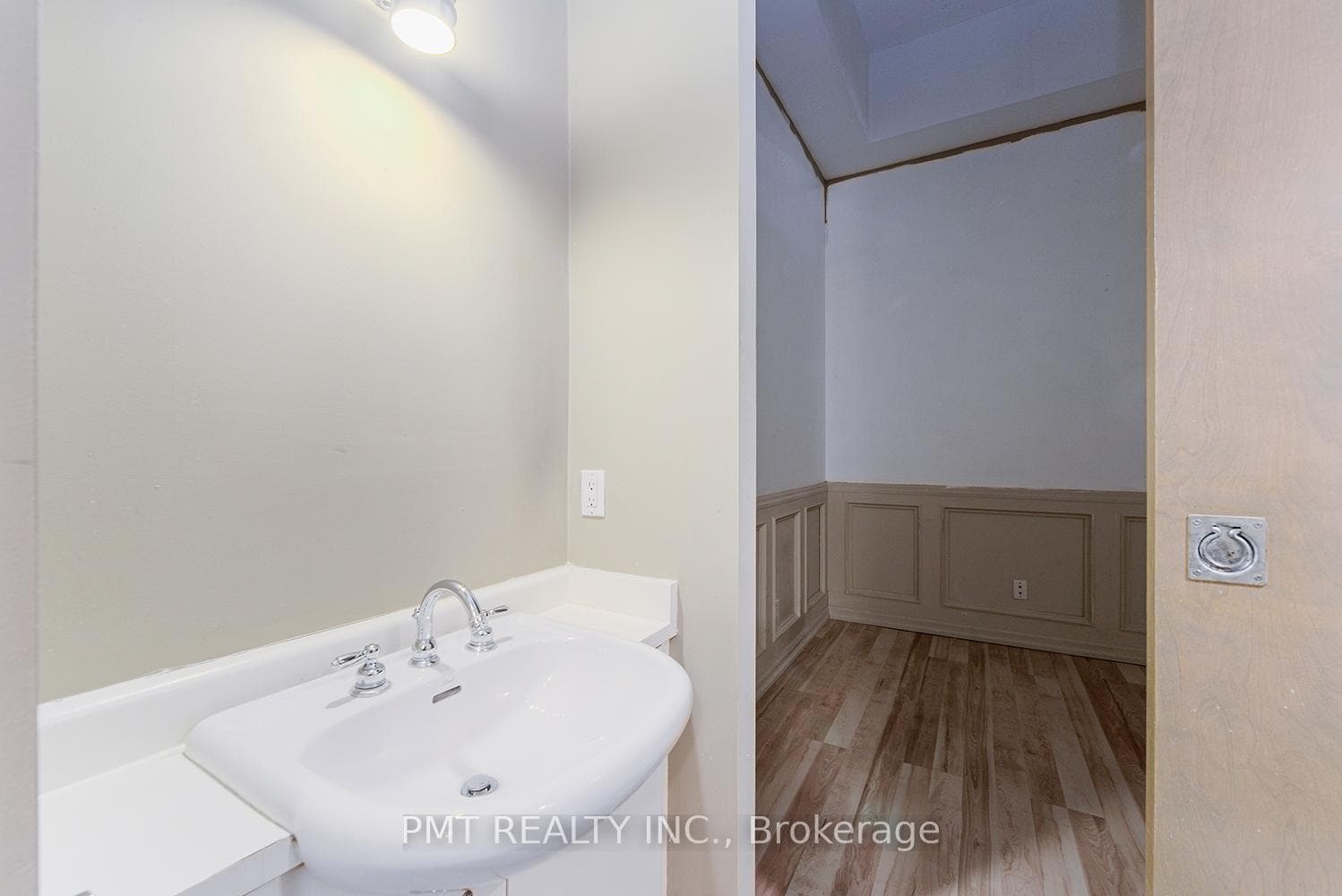 155 Dalhousie Street Unit 751 photo 28