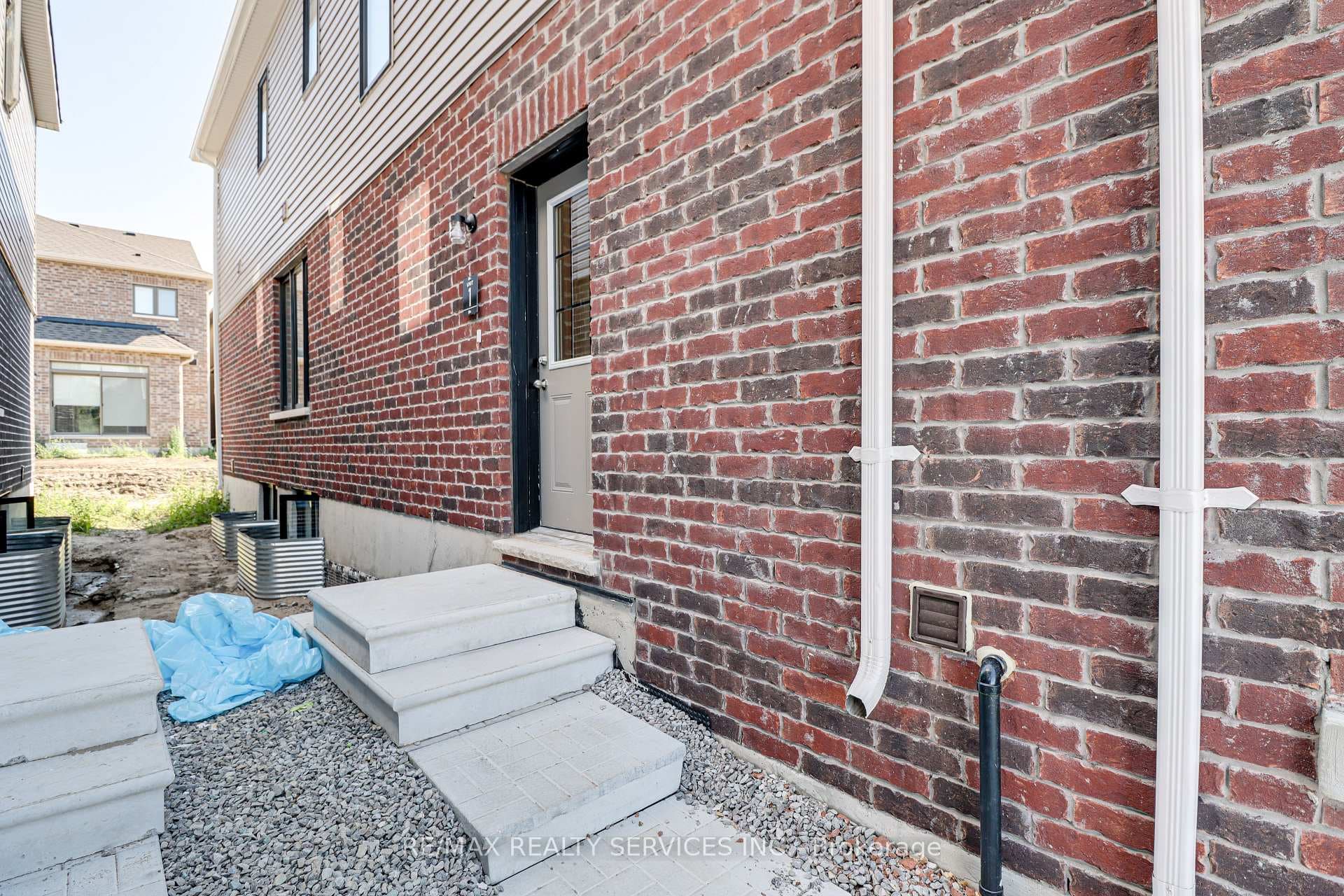 106 Nottingham Road Unit Lower Level photo 2