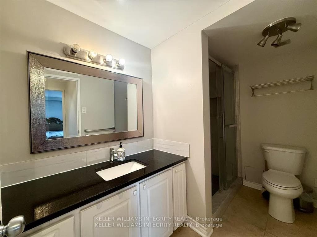 1356 Meadowlands Drive Unit 305 photo 18