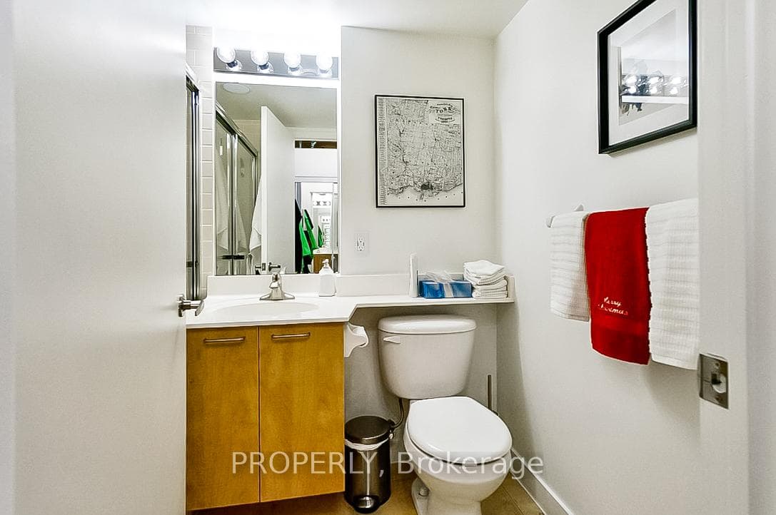 955 Queen Street Unit 315 photo 13