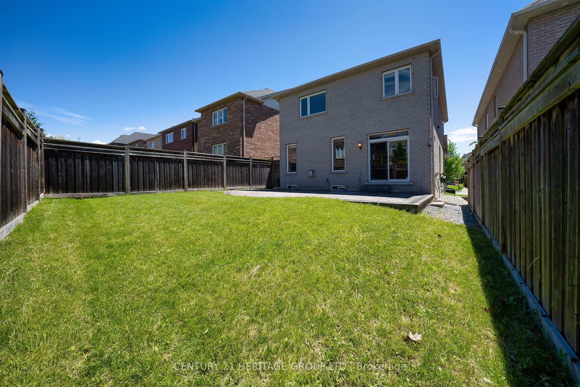 16 Harvest Hills Boulevard photo 47