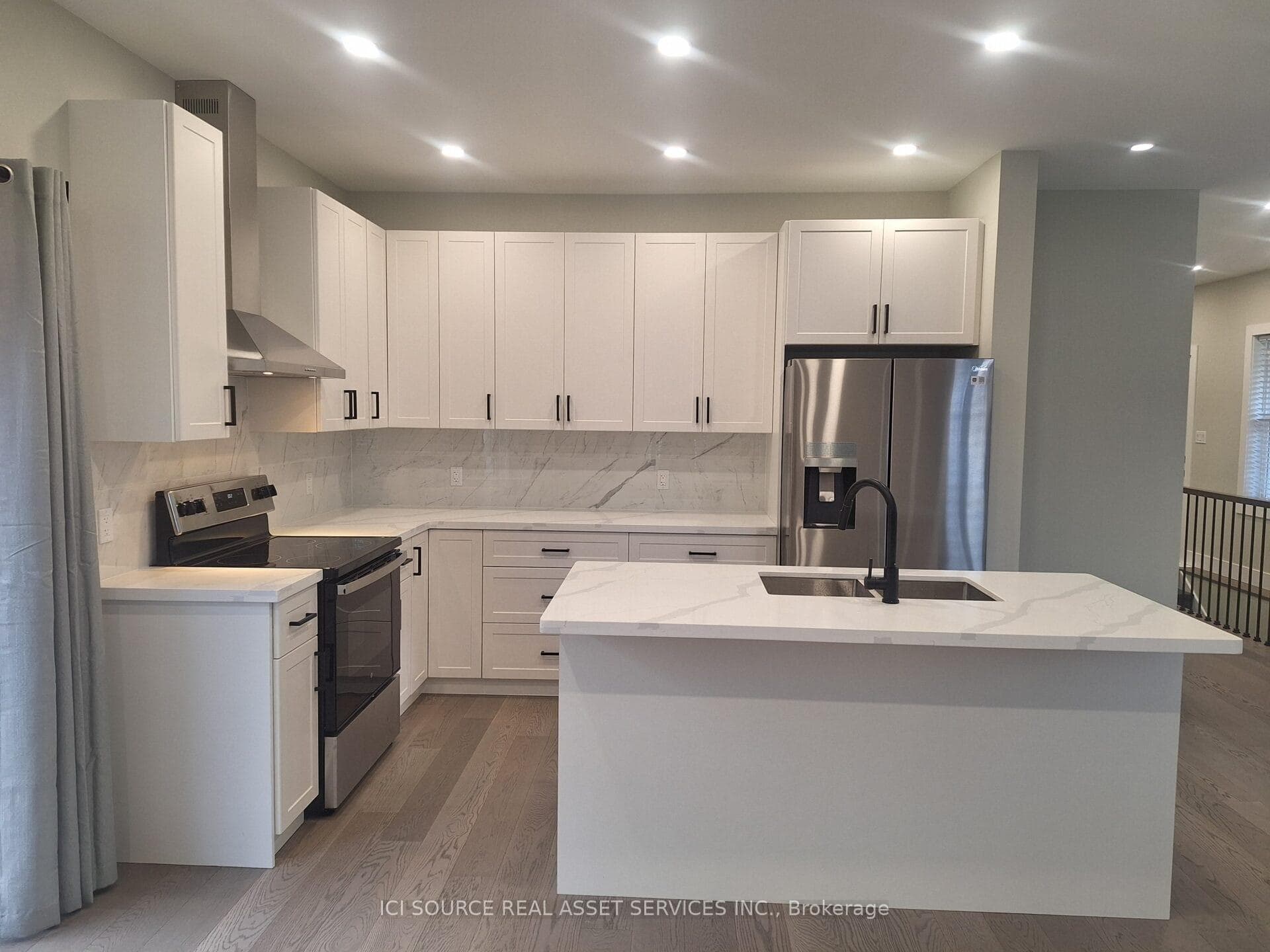 58 Martin Avenue photo 7