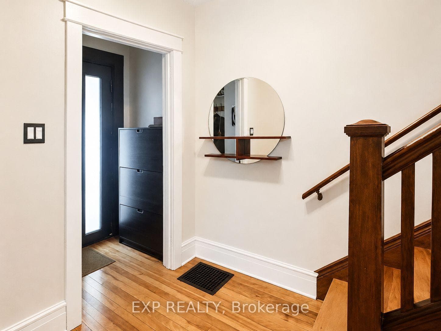 152 River Lane photo 4