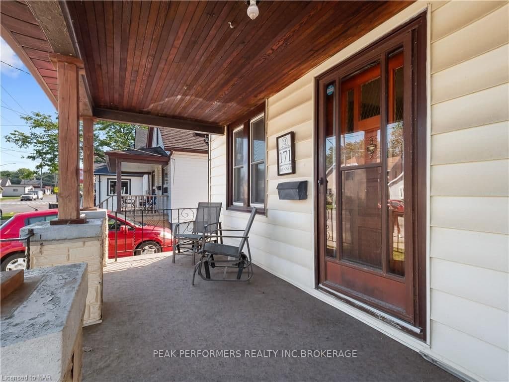 171 KILLALY Street photo 2