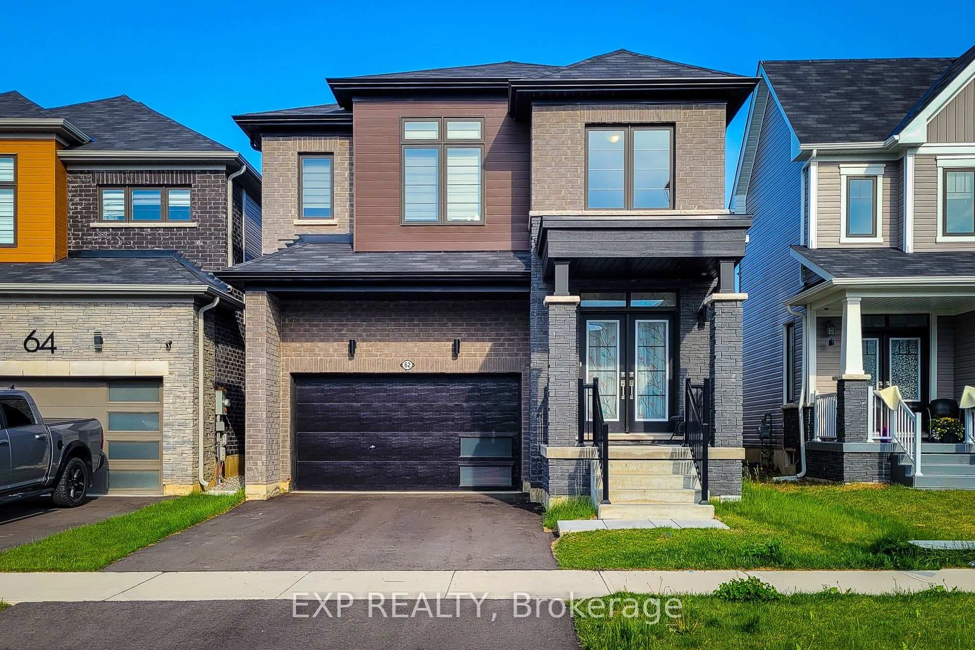 62 Malcolm Crescent photo 1