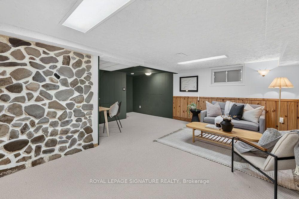 124 Eileen Avenue photo 17