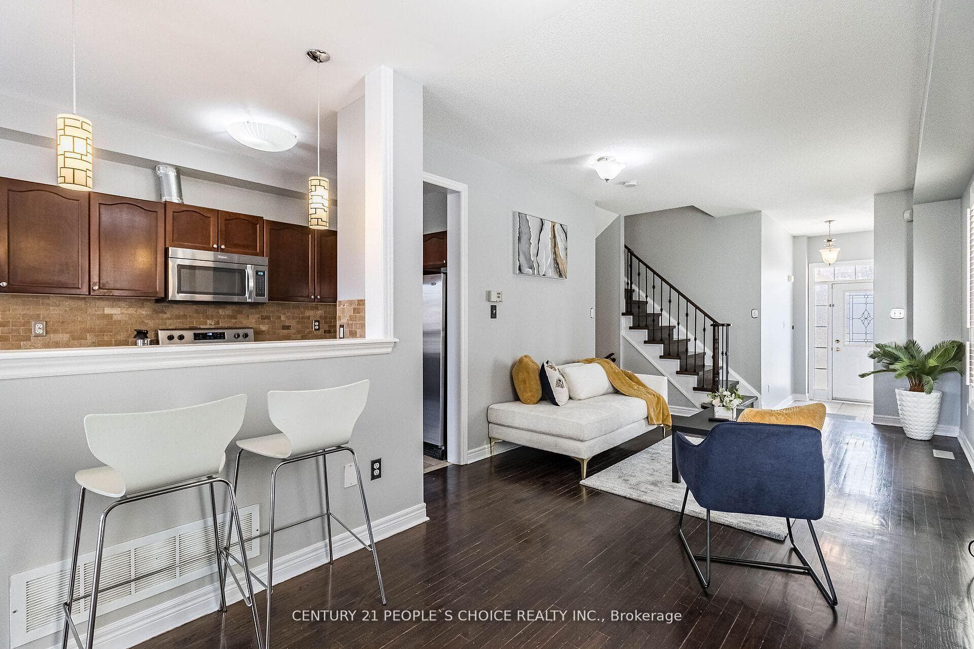 35 Nathaniel Crescent photo 10
