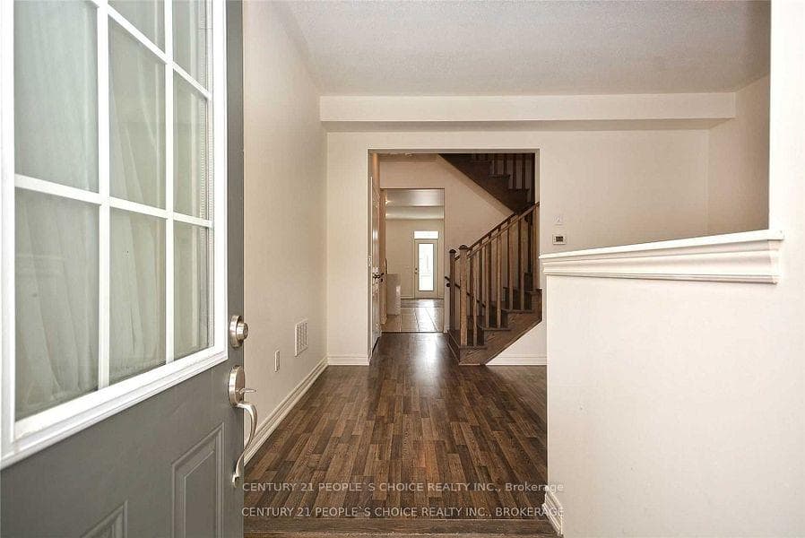 66 Holbrook Court photo 24