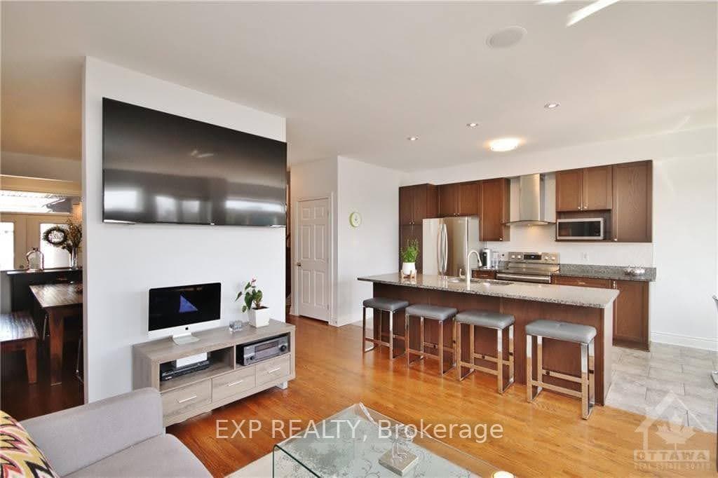 6776 Breanna Cardill Street photo 9