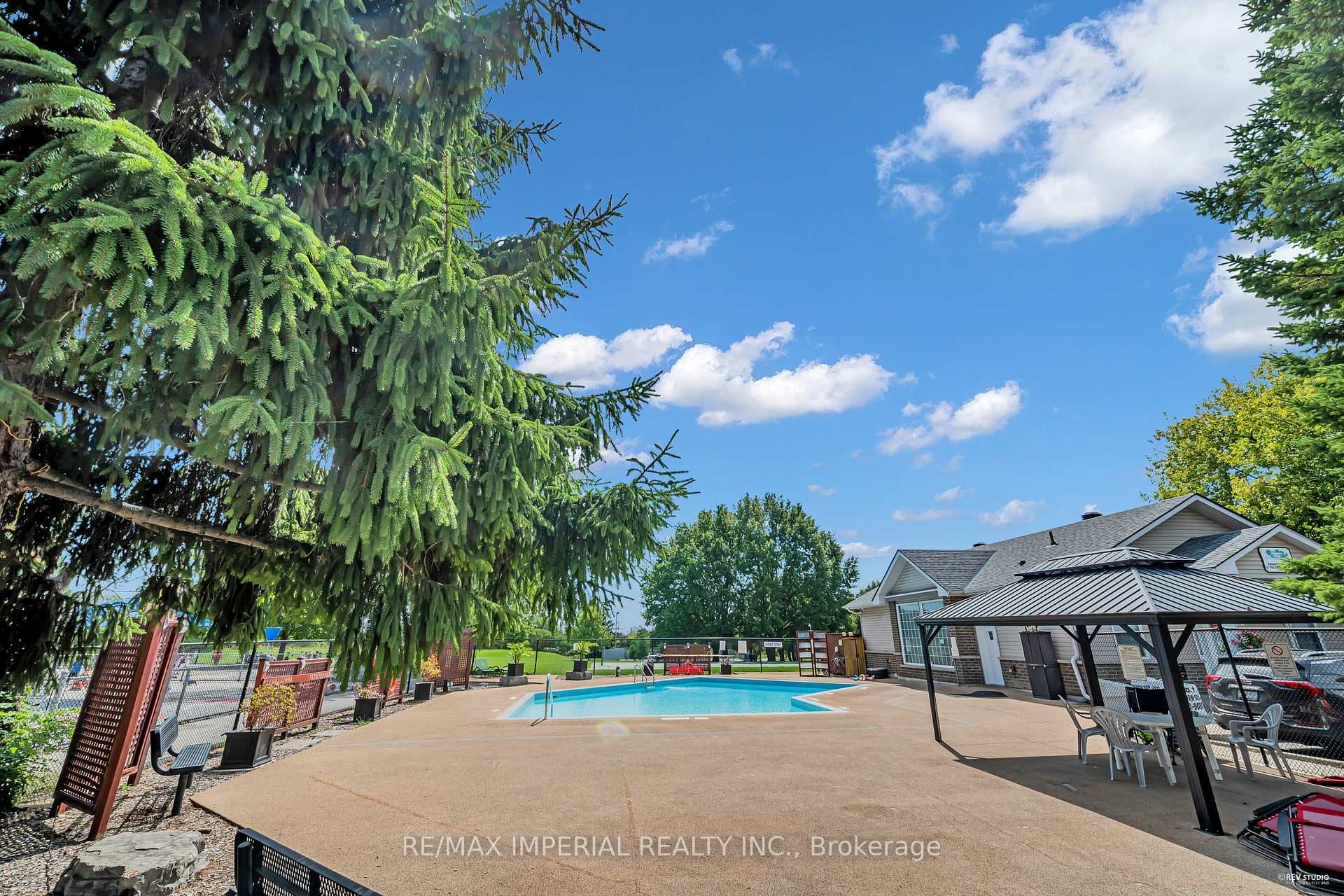 24 Norris Way photo 42