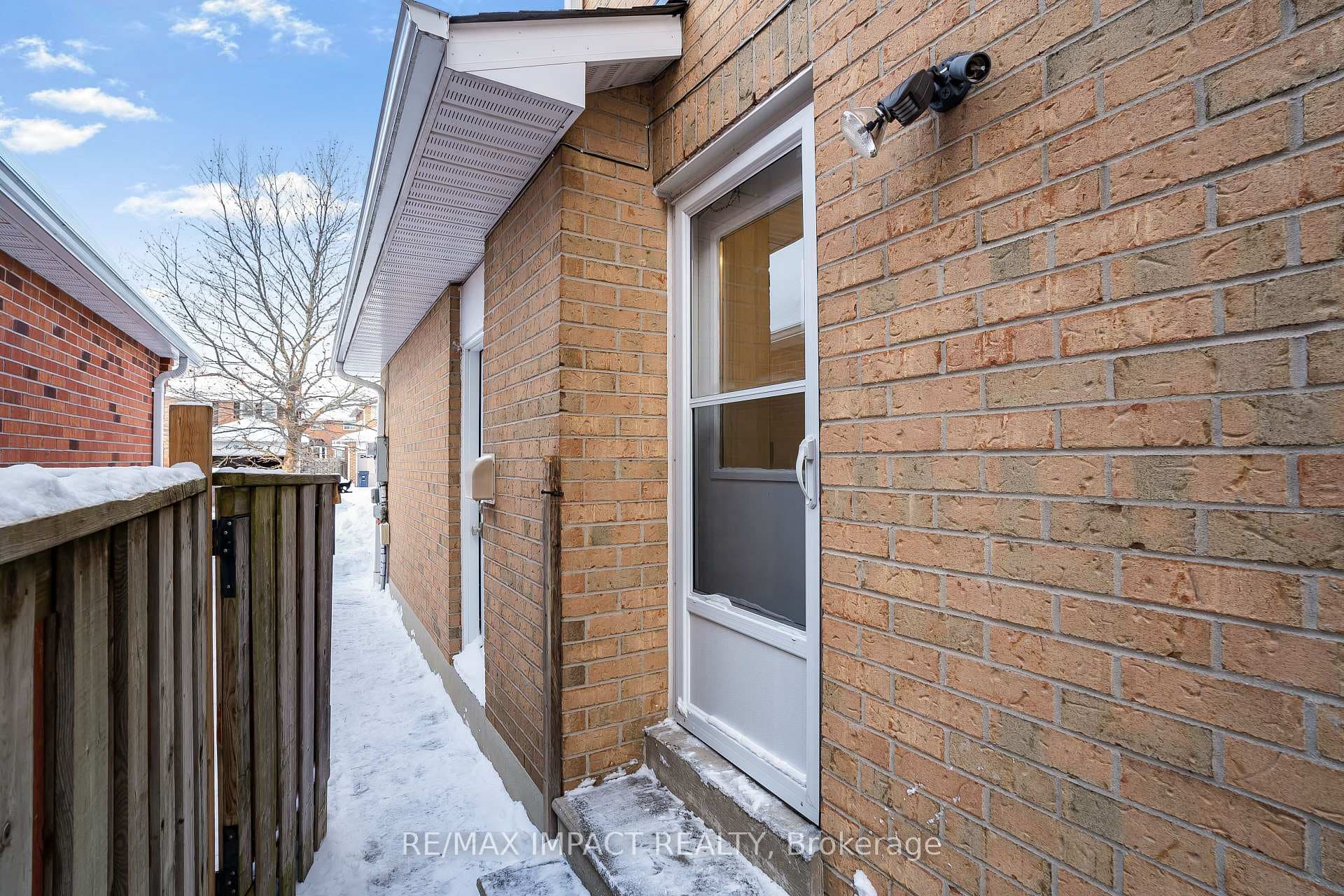 56 Calverley Trail photo 48