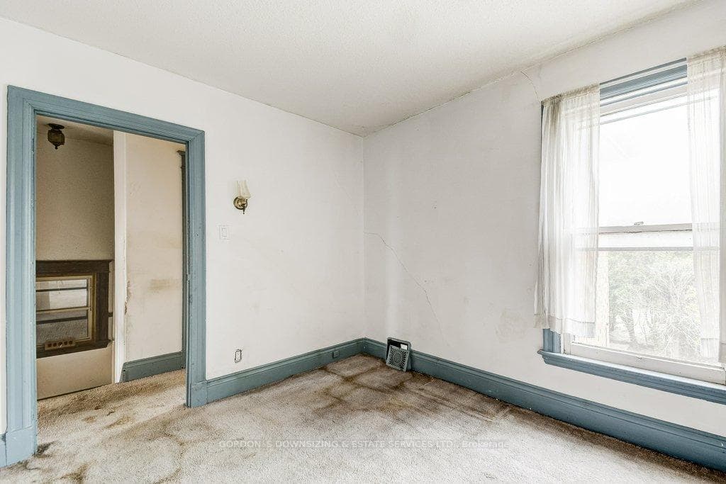 133 Homewood Avenue photo 26