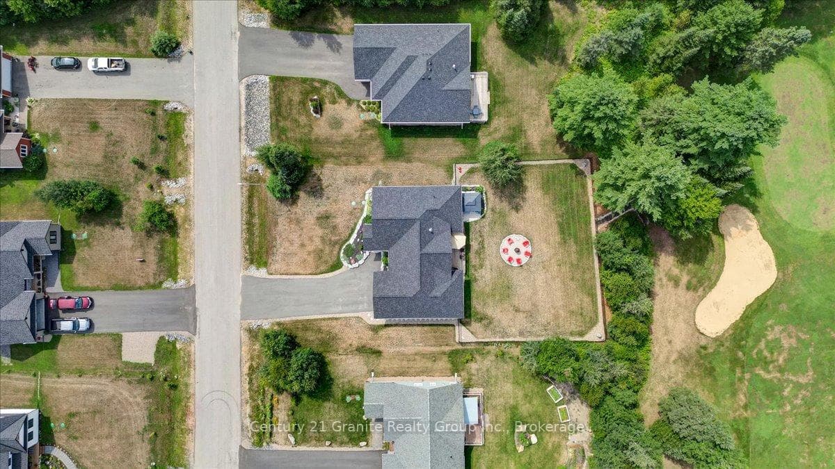 9 Bancroft Ridge Drive photo 29