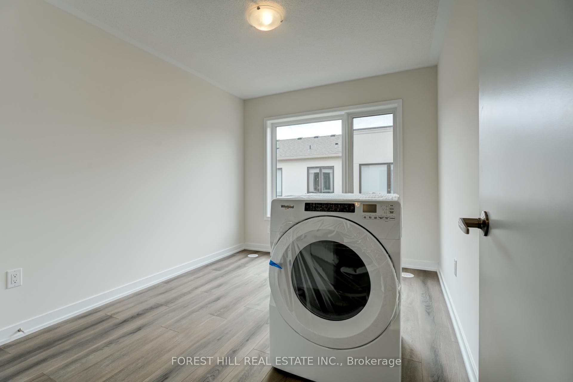 7 Heathrow Lane Unit 31 photo 28
