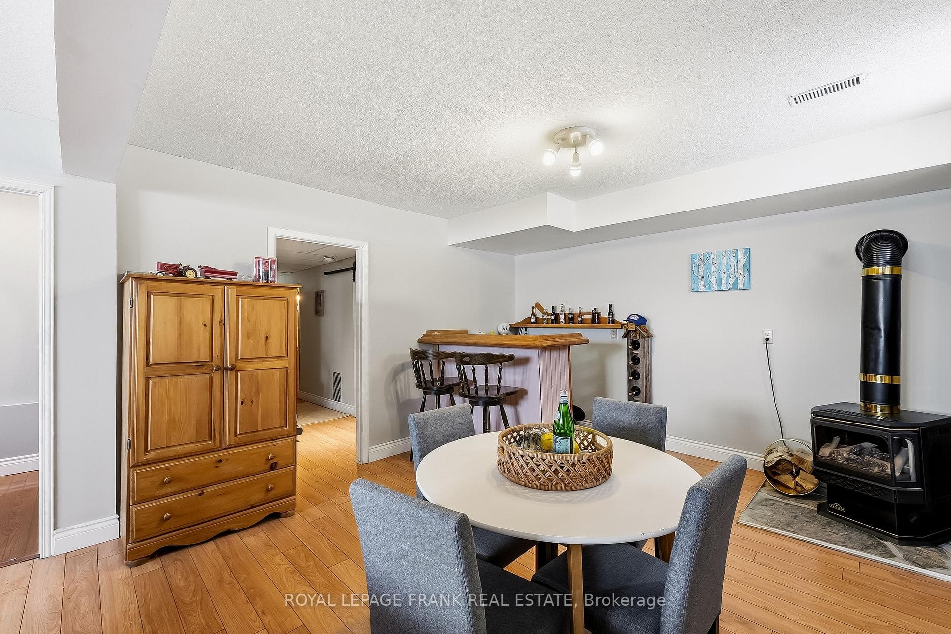 8 Ridgeview Drive photo 35