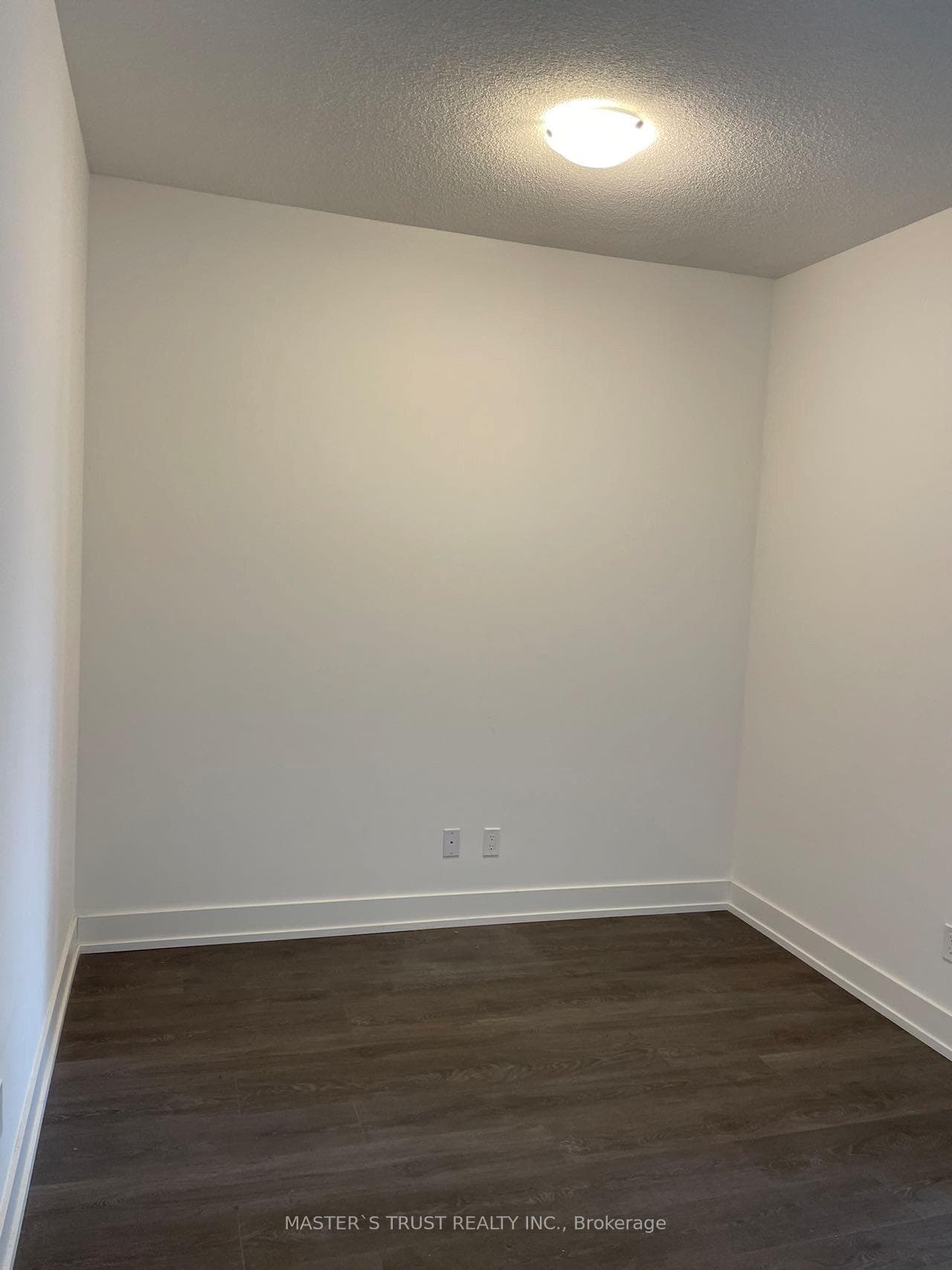 268 BUCHANAN DR. Drive Unit 320W photo 6