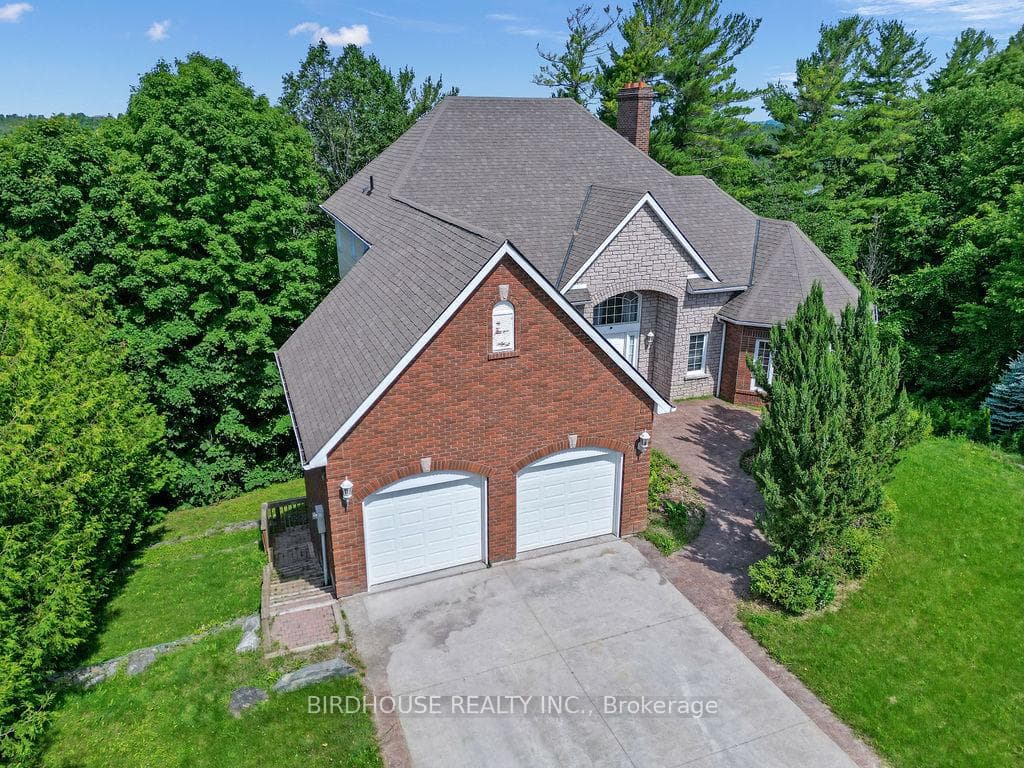 457 Sunset Crescent photo 34