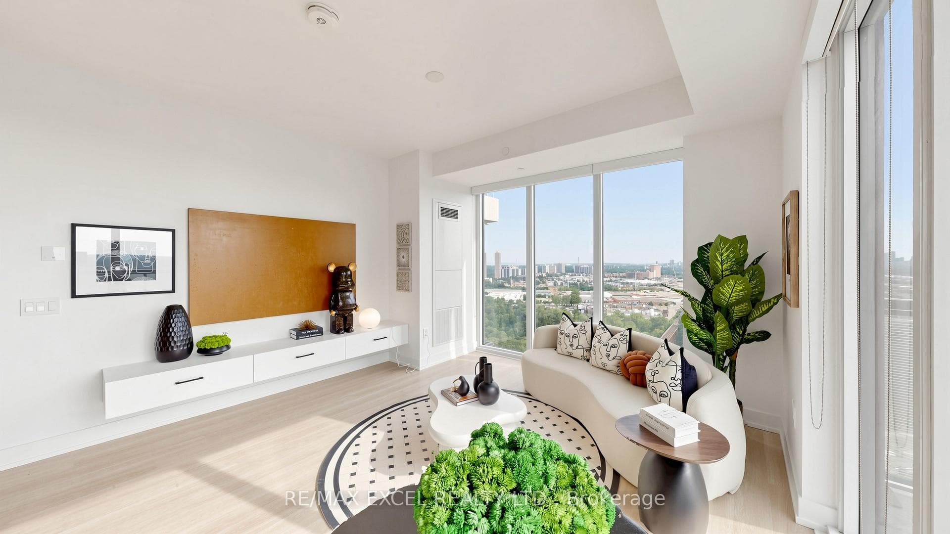 30 Inn on the park Drive Unit 3010 photo 8