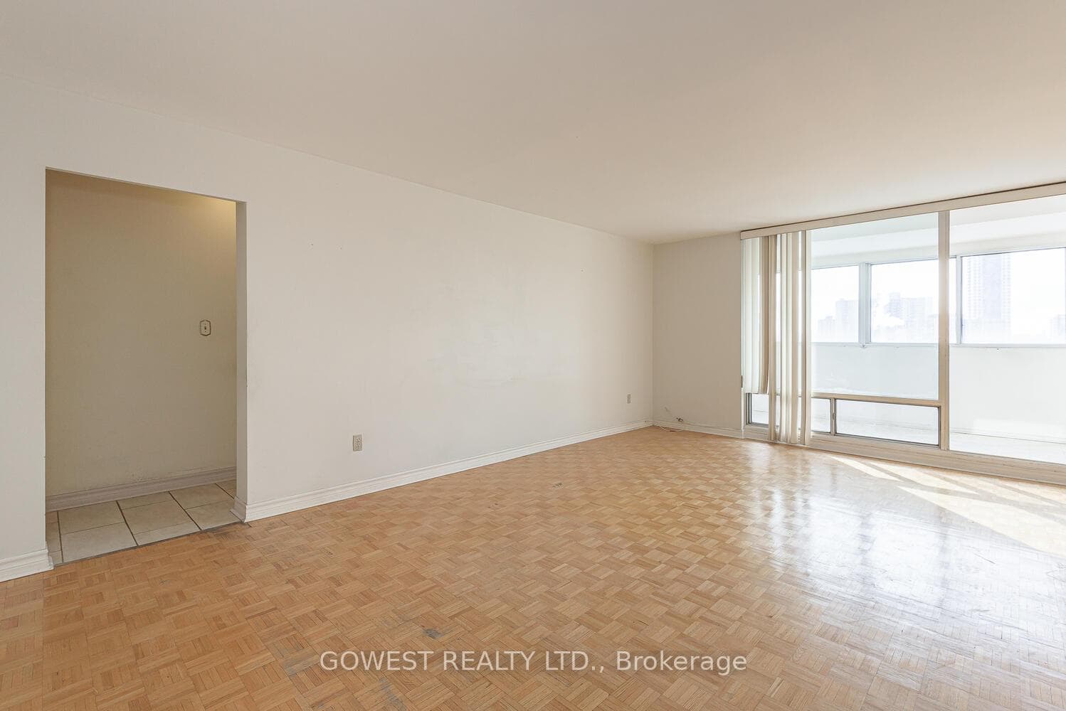 1 Massey Square Unit 1006 photo 7