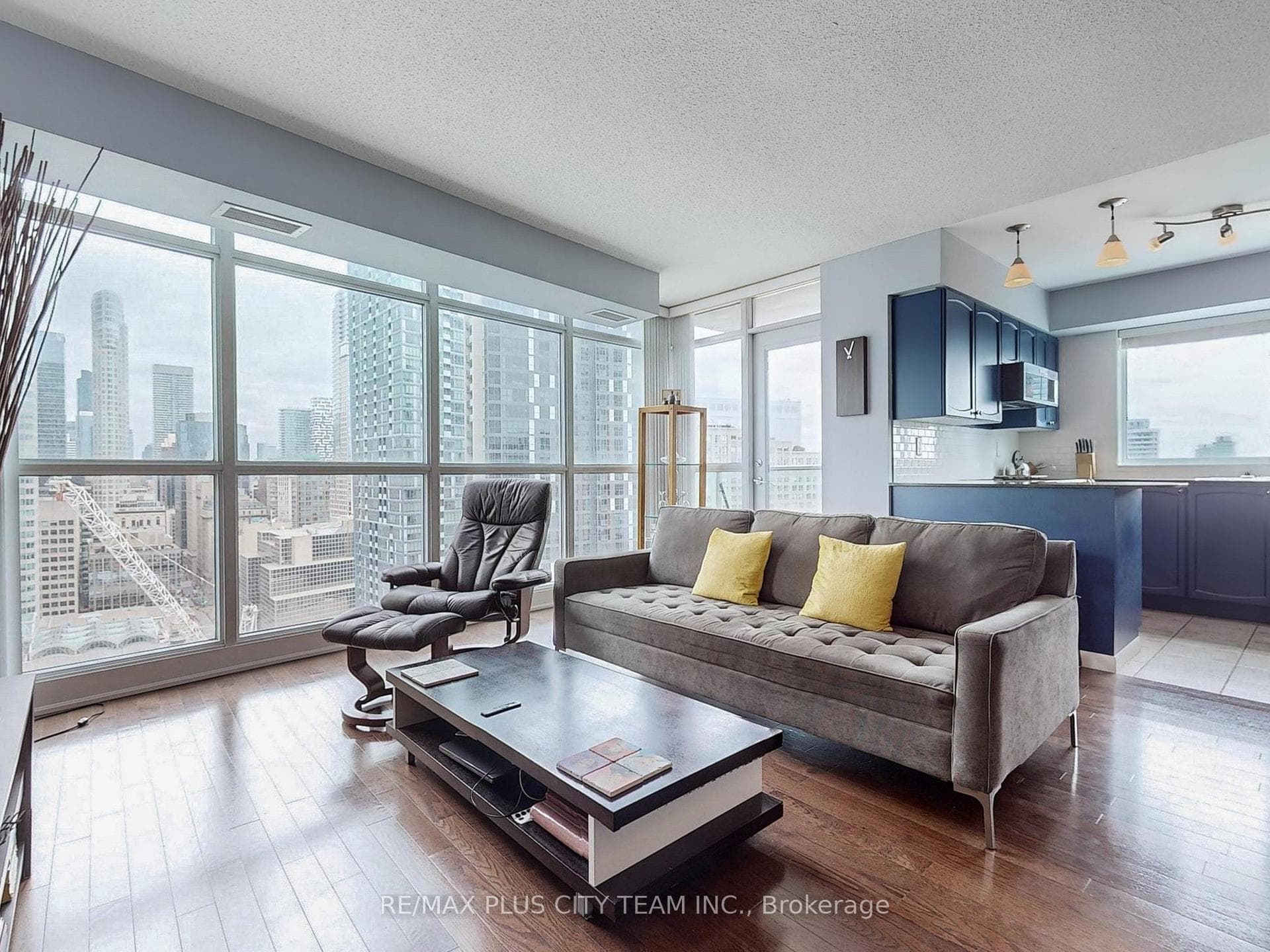 18 Yonge Street Unit 2904 photo 5