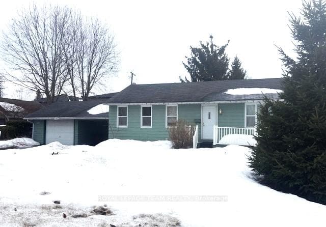 90 Granton Avenue photo 1