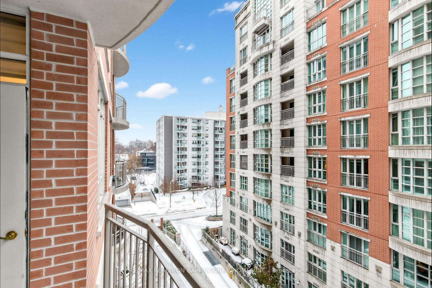 55 Delisle Avenue Unit 501 photo 16