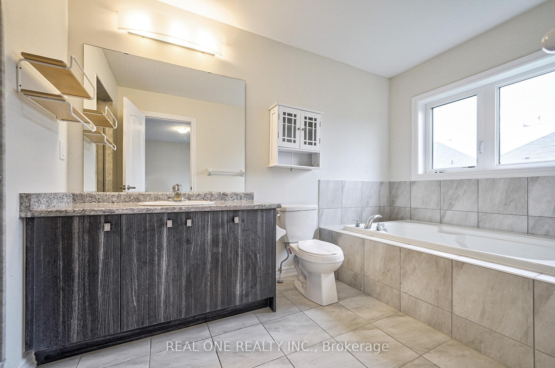 4 Mclaren Avenue photo 20