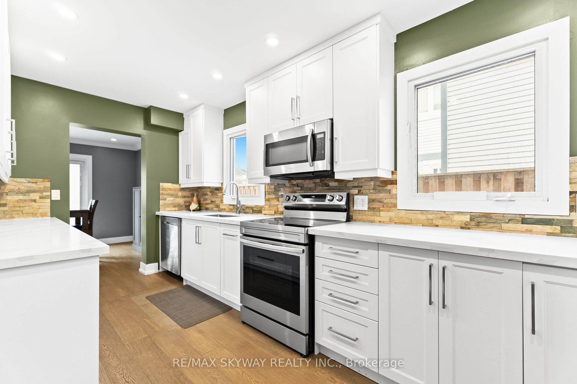26 Somerset Drive photo 9