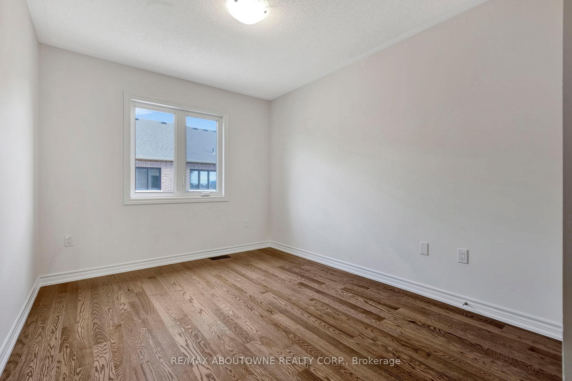 528 Celandine Terrace photo 23