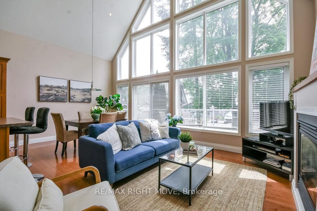 2956 Lakeside Drive photo 21