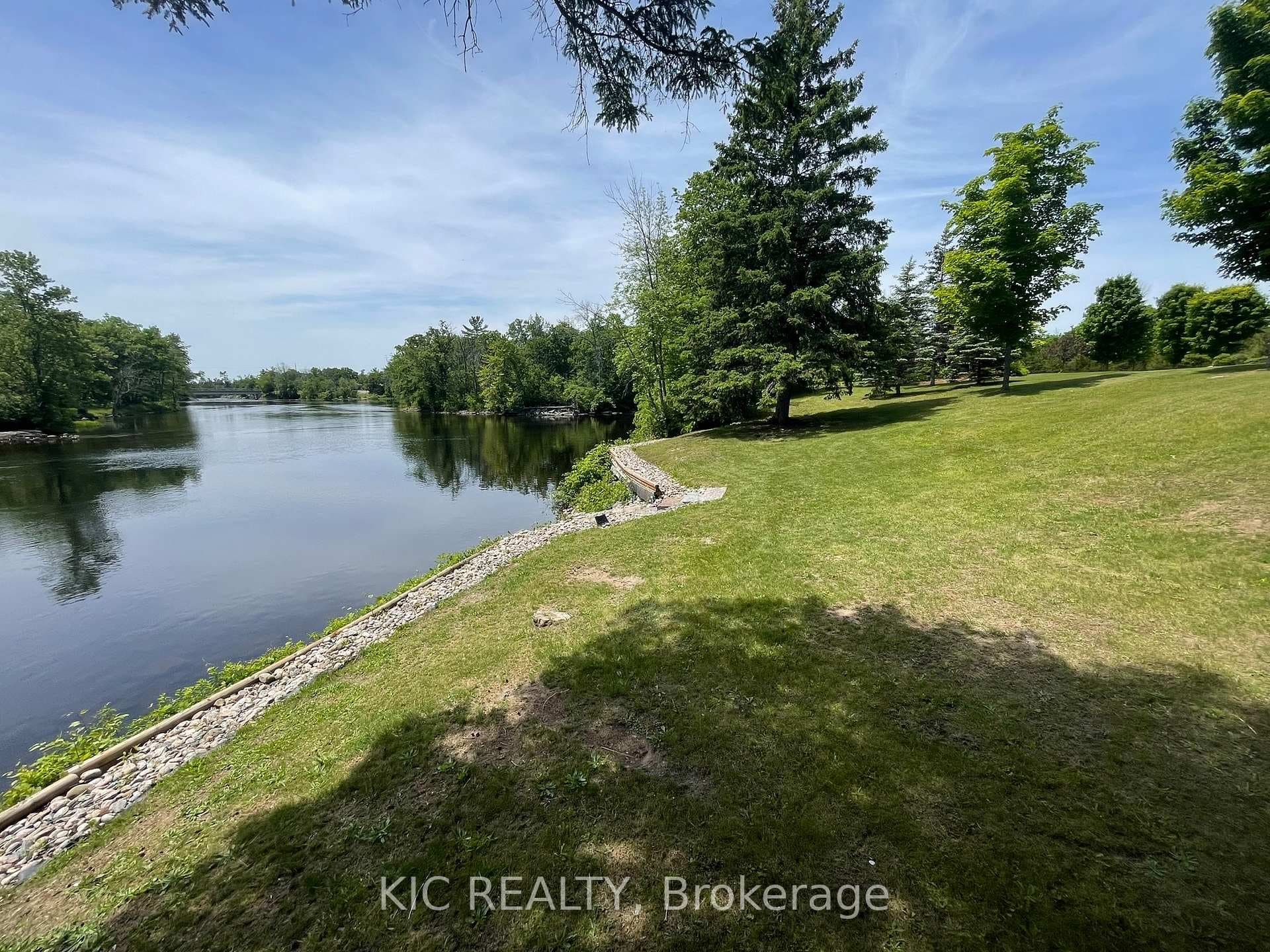 785 Crowe River Road photo 37
