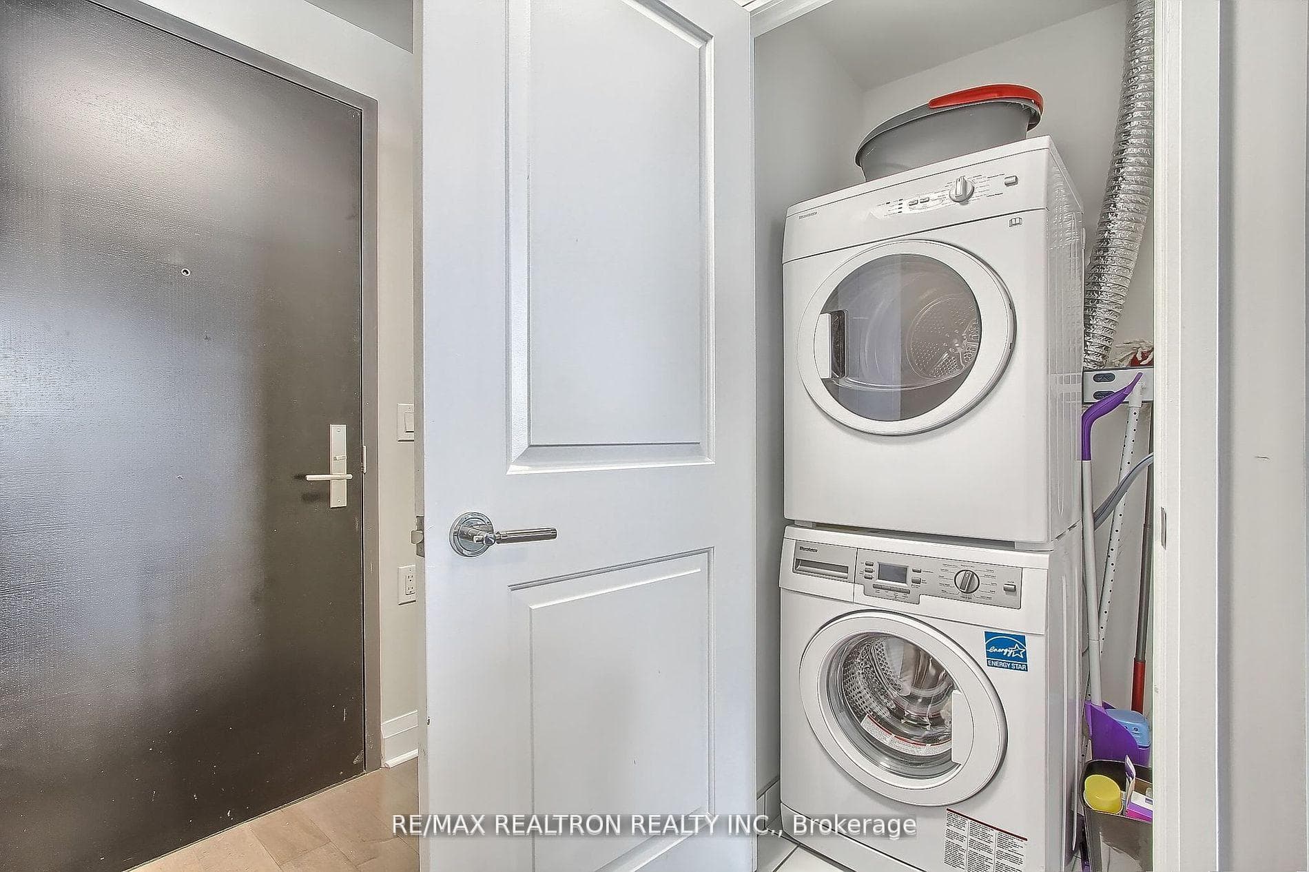 65 St Mary Street Unit 3211 photo 26