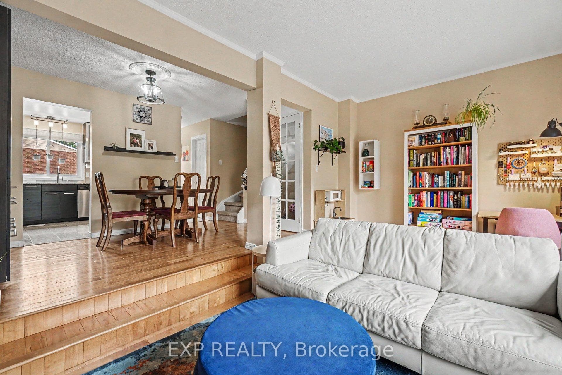 2030 Kelden Crescent Unit 35 photo 8
