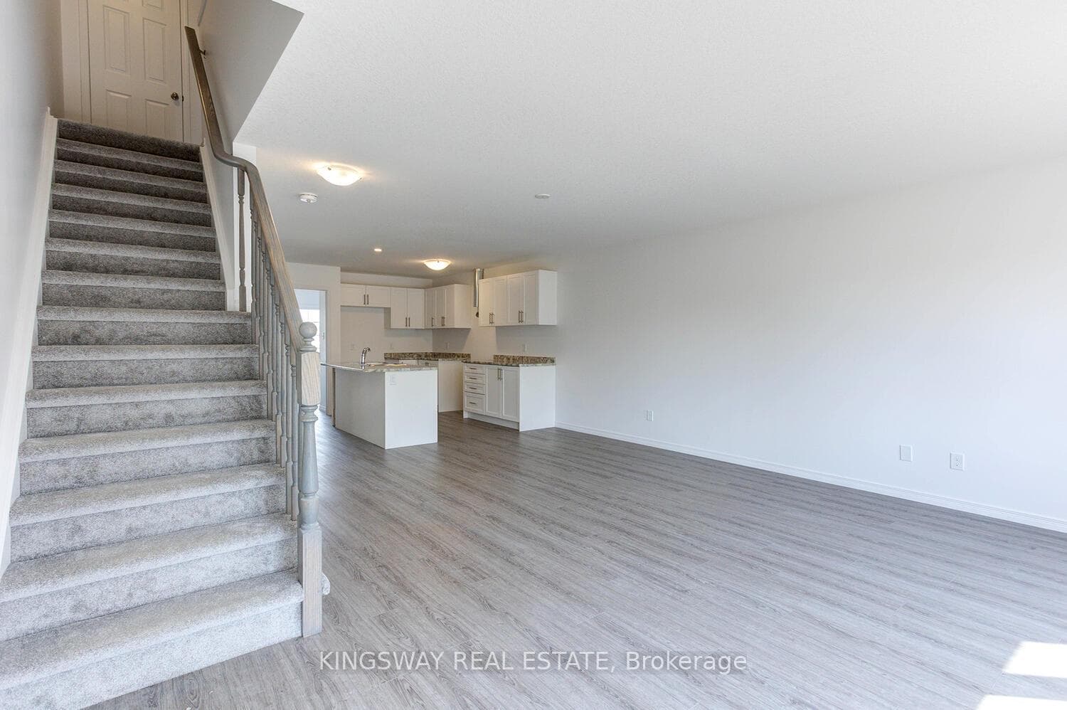 57 West Mill Street photo 18