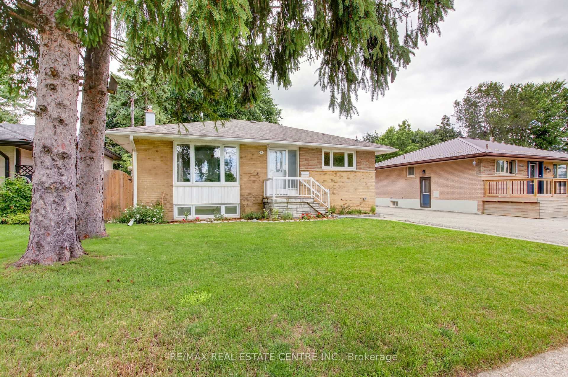 38 Weber Drive photo 1