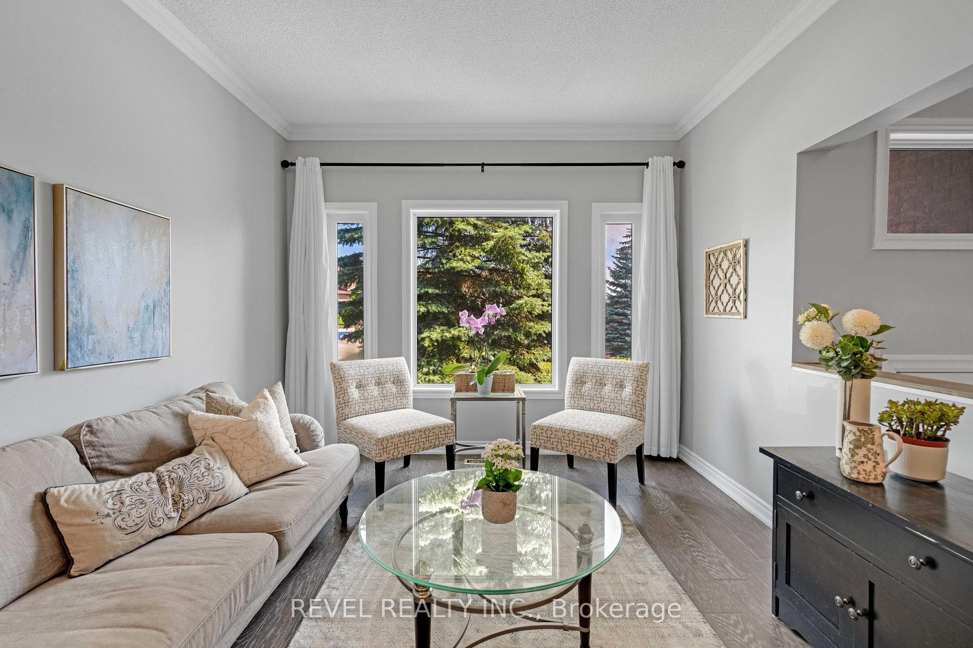 83 Depeuter Crescent photo 5