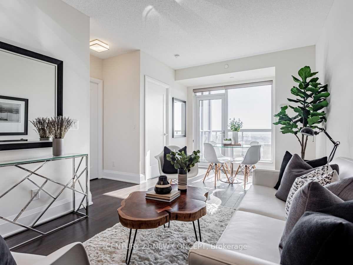 120 HARRISON GARDEN Boulevard Unit 1807 photo 3