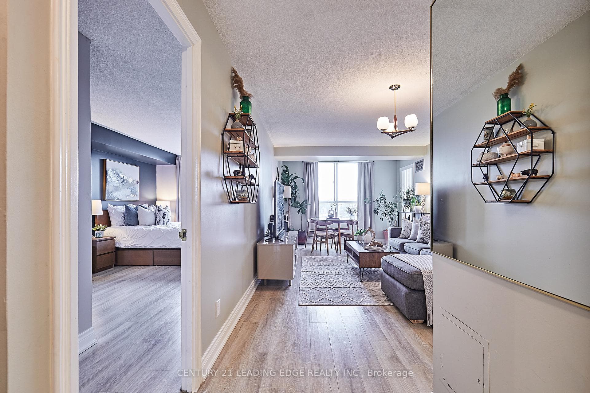 330 Mccowan Road Unit 402 photo 4