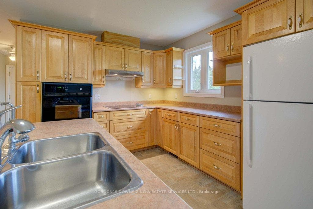 4402 Bradford Road photo 10