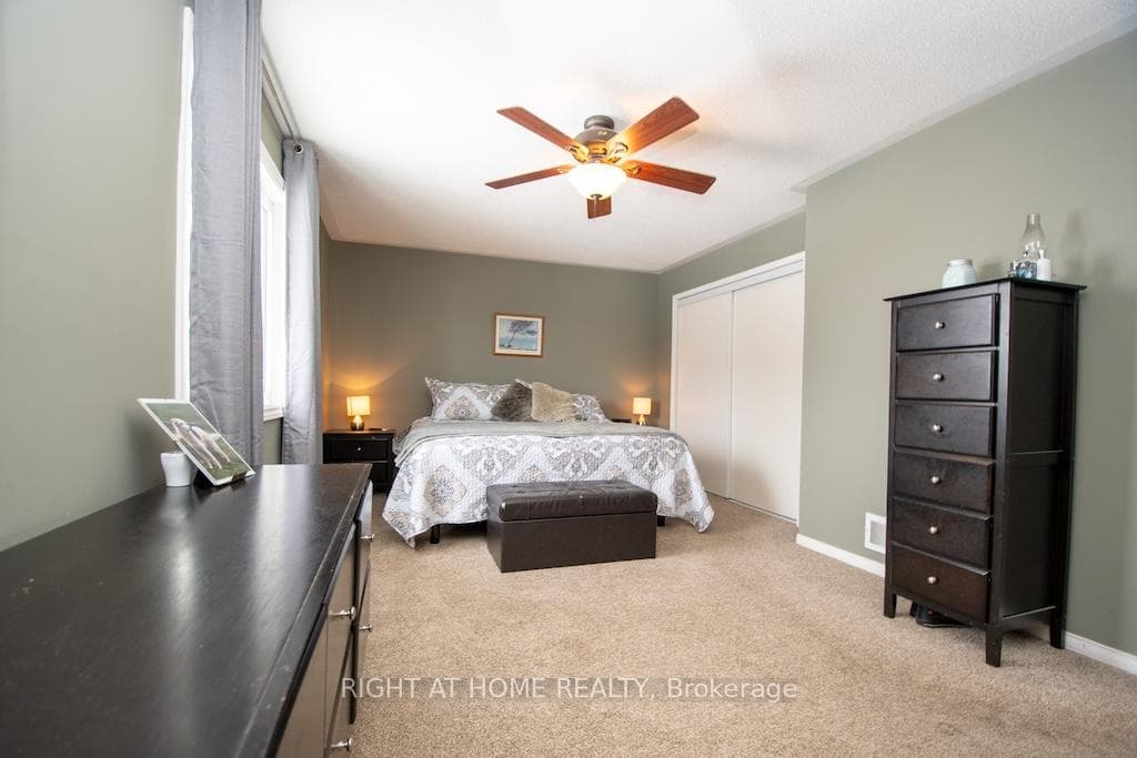 10 Kalman Drive photo 20