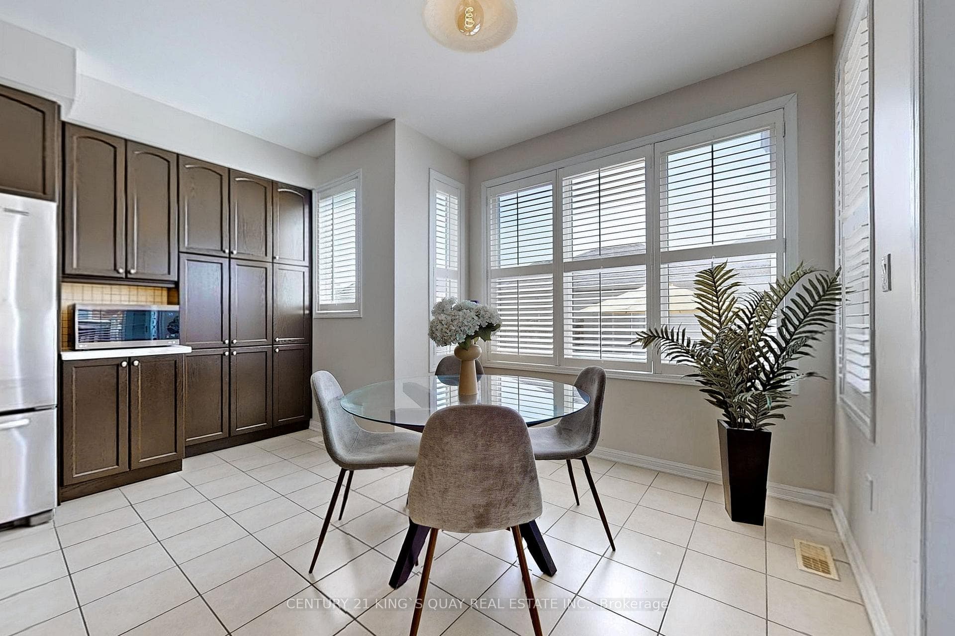 82 Terry Fox Street photo 14