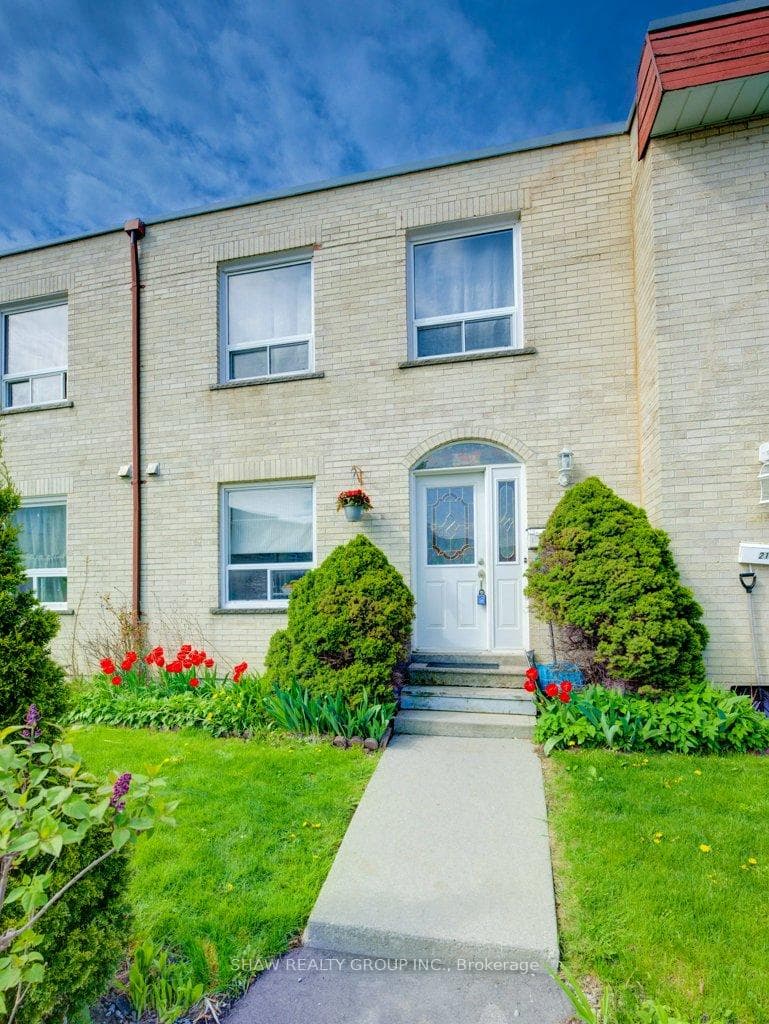 7440 Goreway Drive Unit 22 photo 4