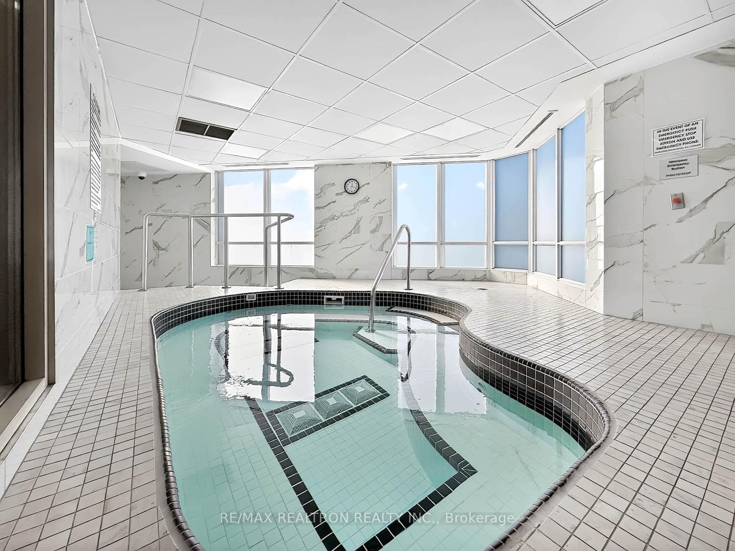 1131 Steeles Avenue Unit 302 photo 33