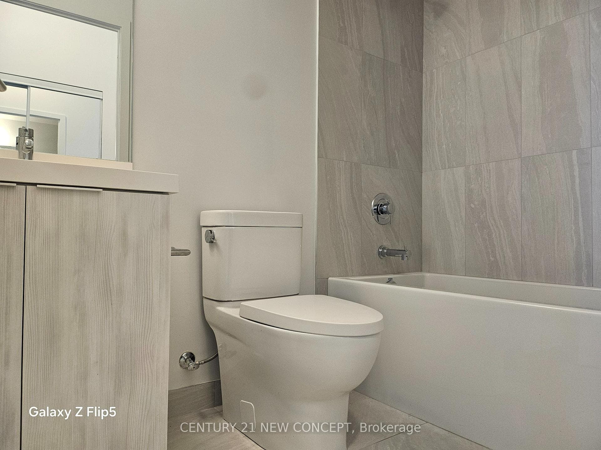 5858 Yonge Street Unit 201 photo 14